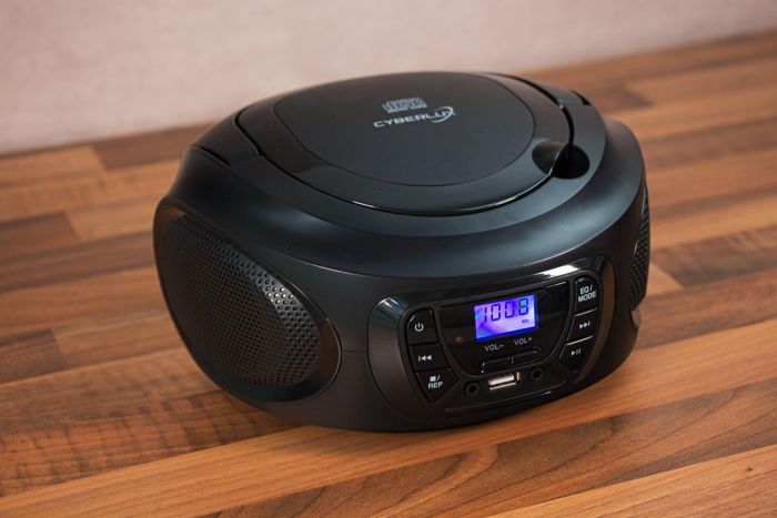 Cyberlux CL-600 tragbarer CD-Player (CD, Kinder CD Player tragbar, Boombox, Musikbox, FM Radio mit MP3 USB), 4.0, Newsletter anmelden & Vorteile sichern