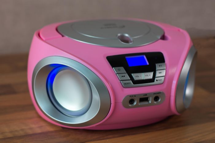 Cyberlux CL-910 tragbarer CD-Player (CD, Kinder CD Player tragbar, Boombox, Musikbox, LED-Disco-Beleuchtung, FM Radio mit MP3 USB), 5.0, Newsletter anmelden & Vorteile sichern