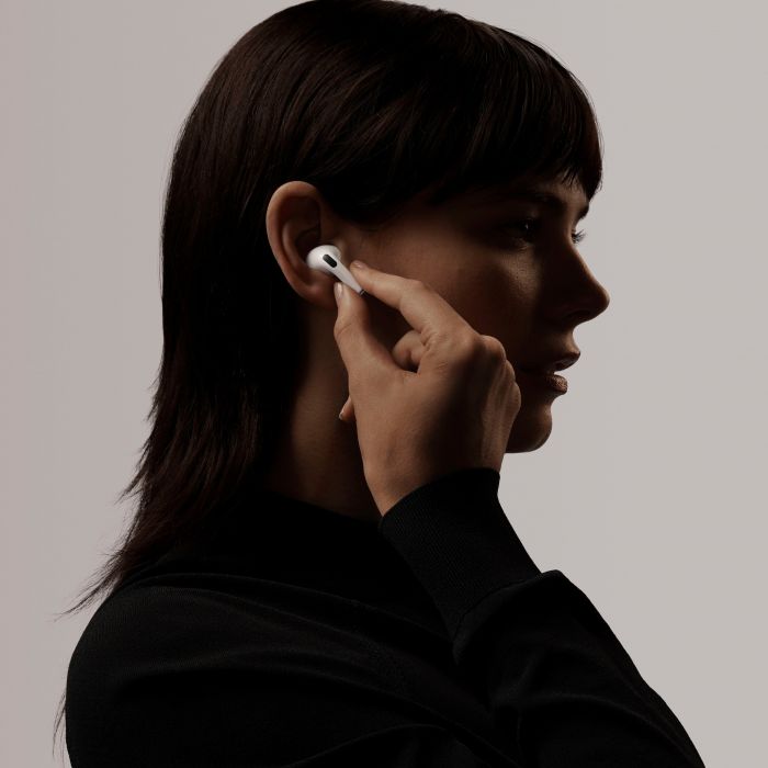 Apple AirPods Pro (2021) mit MagSafe Ladecase wireless In-Ear-Kopfhorer (Active Noise Cancelling (ANC), Freisprechfunktion, Sprachsteuerung, Transparenzmodus, Siri, Bluetooth), 5.0, Newsletter anmelden & Vorteile sichern